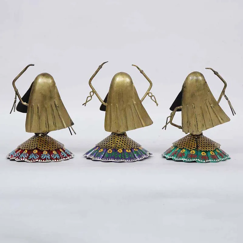 Dancing Ladies Ethnic Showpiece - Set Of Three media 6