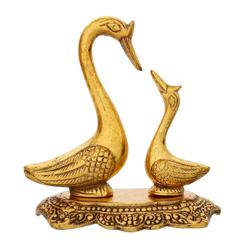 Swanista Golden Showpiece media 4