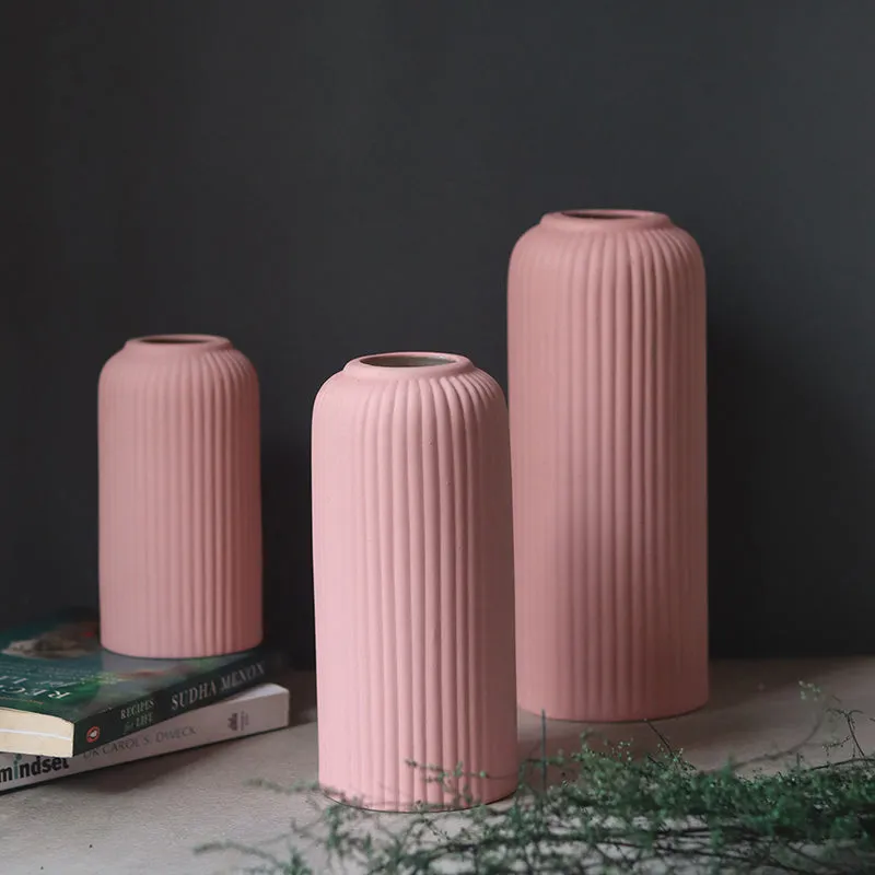 Tullia Ceramic Vase - Set Of Three media 4