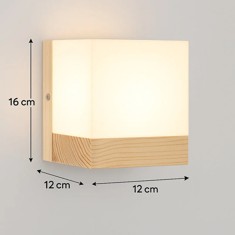 Talbot Glass & Wooden Wall Lamp media 6