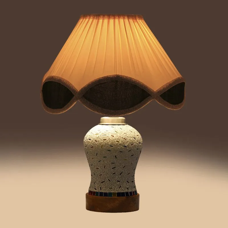 Nivora Pleated Wooden Table Lamp media 7
