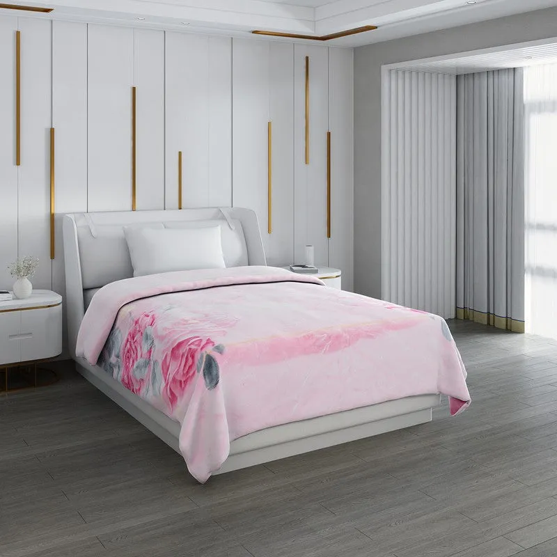 Monte Carlo Petal Dreamscape Blanket - 850 GSM media 1