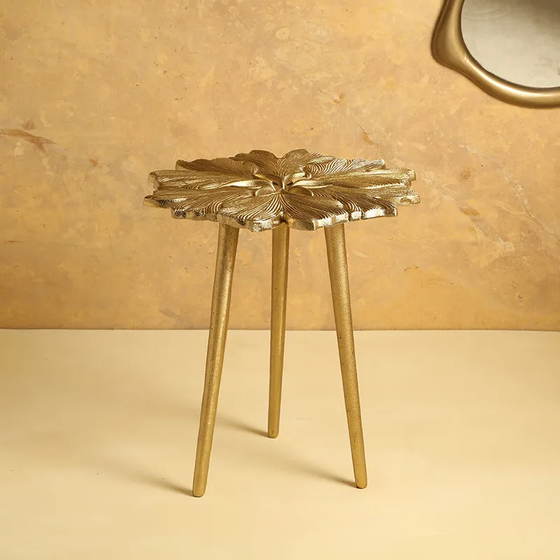 Fleurina Curve Aluminium Side Table media 6