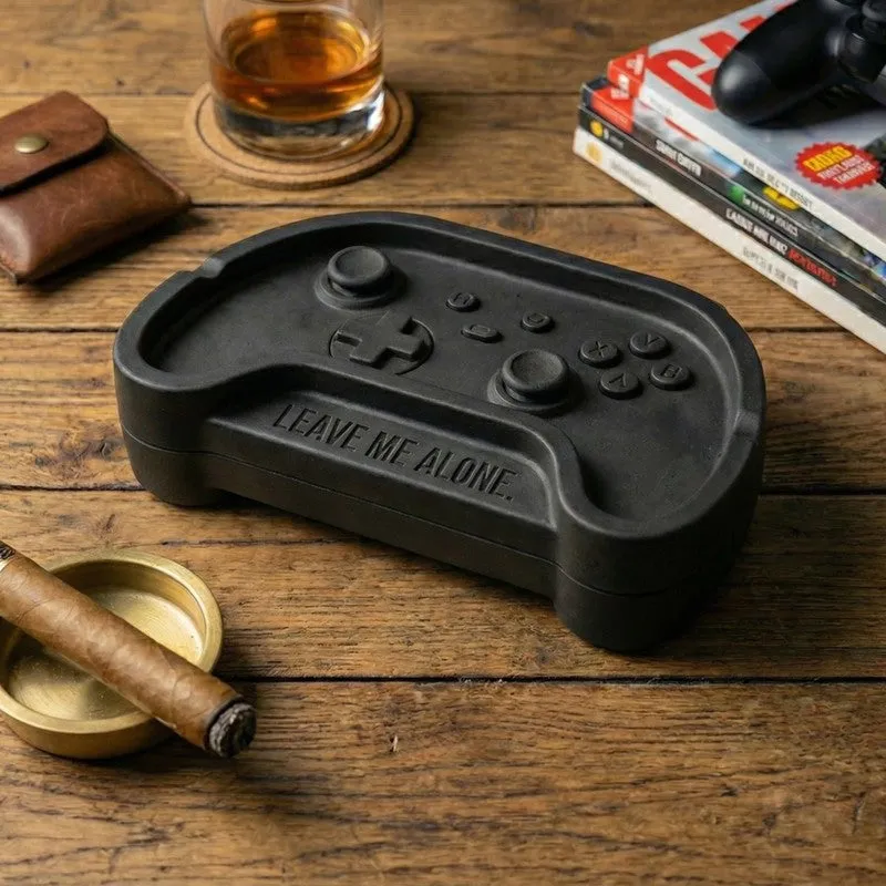 Vault Signature Concrete Ash Tray media 1