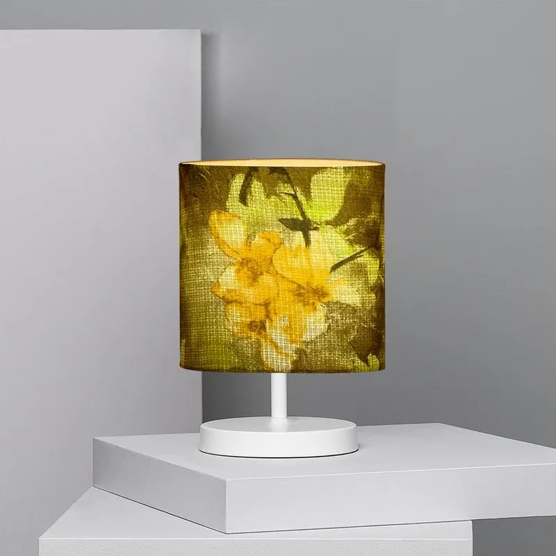 LeafCharm Metal Table Lamp media 3