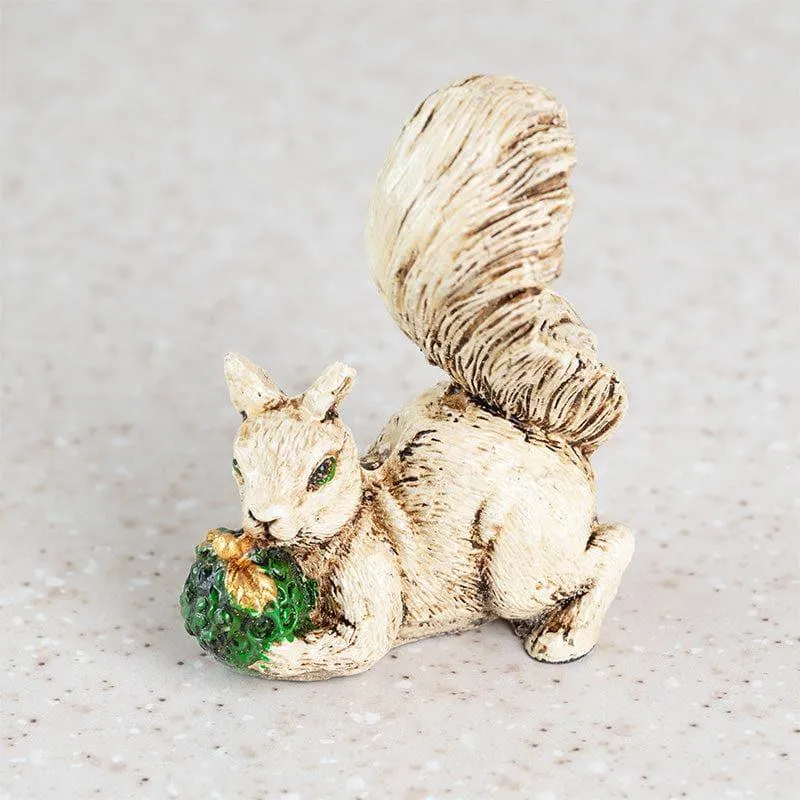Squirrel Nibble Showpiece - Set Of Two media 4