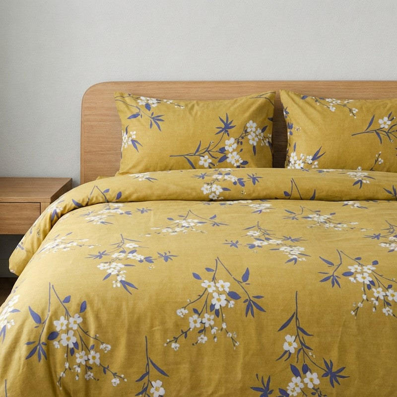 Ishaani Floral Microfiber Bedsheet (Green) - 125 GSM media 4
