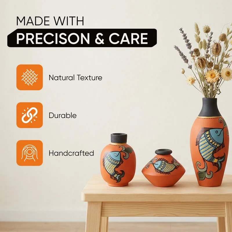 Durrah Machli Terracotta Vase - Set of Three media 10