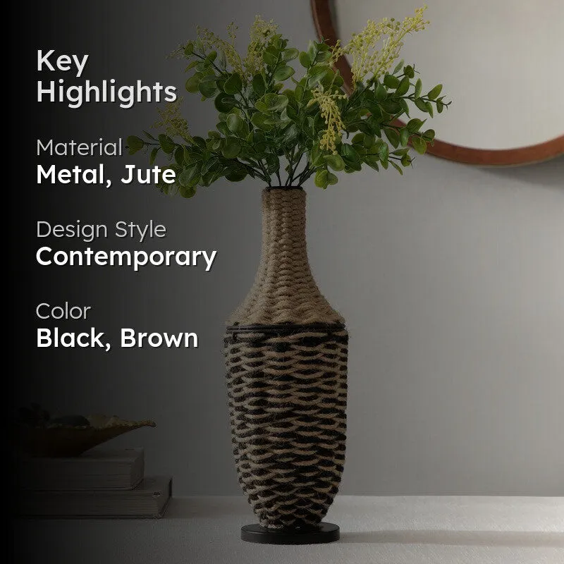 Highlight graphic showing the vase with text overlay on a darkened background