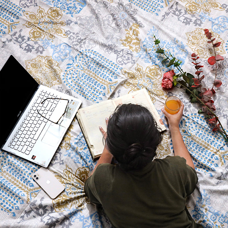 Nuvia Floral Cotton Comforter - 180 GSM media 4