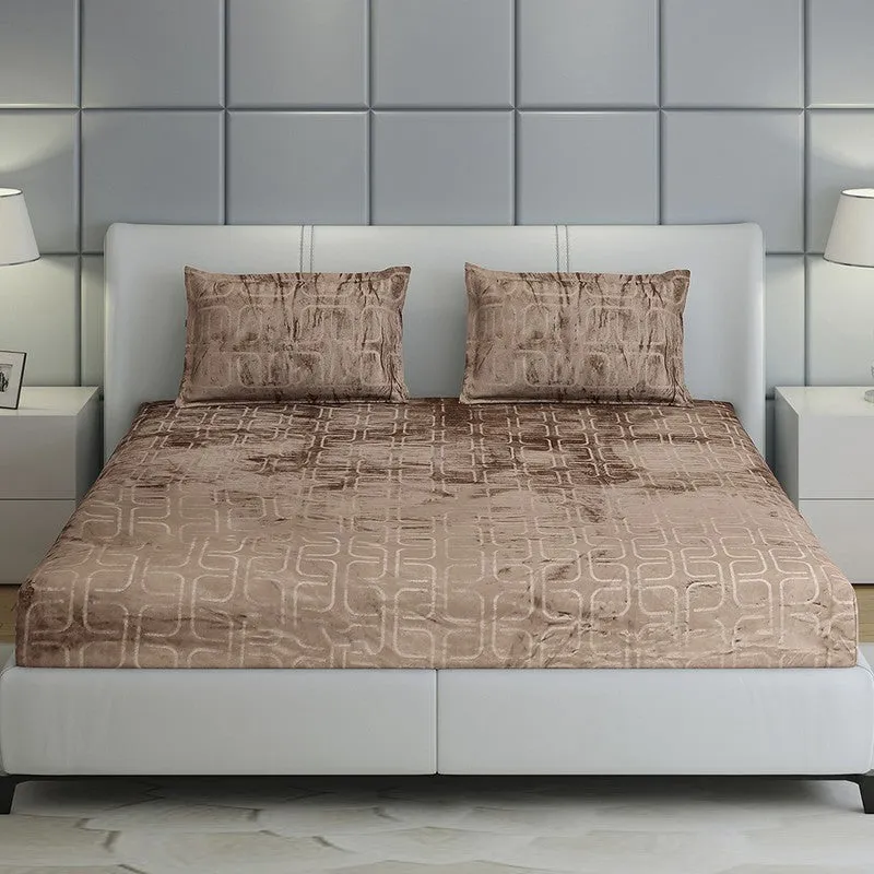 Monte Carlo Gentle Geometry Bedsheet (Beige) - 300 GSM media 1