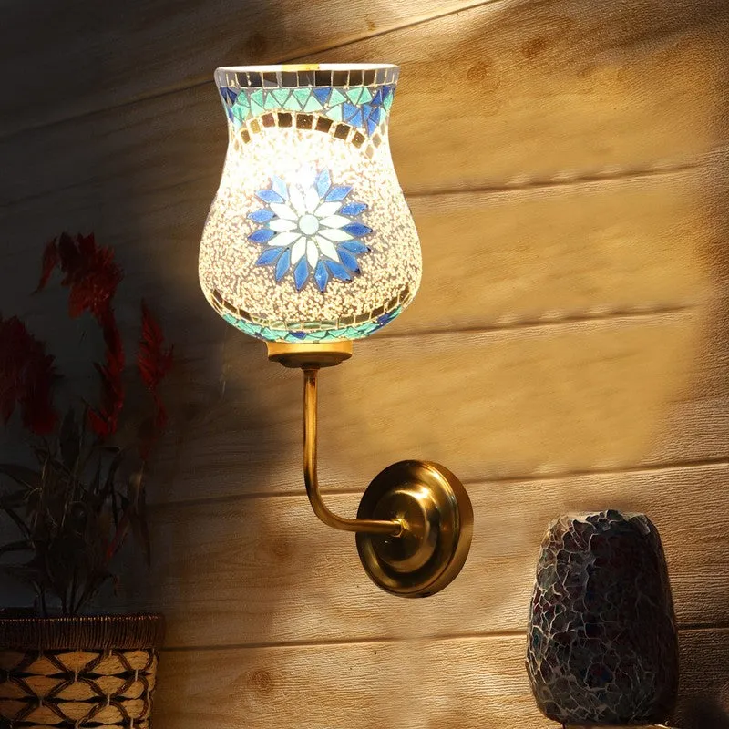 Floranira Wall Lamp media 4