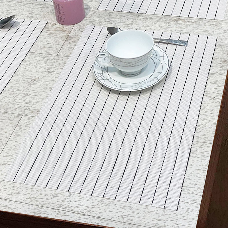 Lyrique PVC Table Mat (White) - Set Of six media 3
