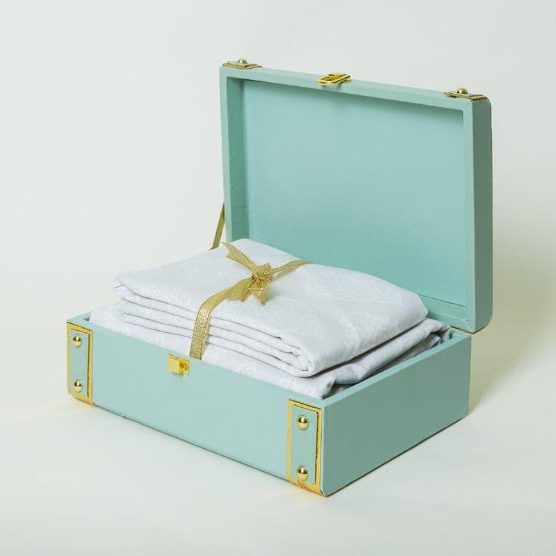 Swayam Jaalidar Bedsheet Gift Set - Ivory media 3