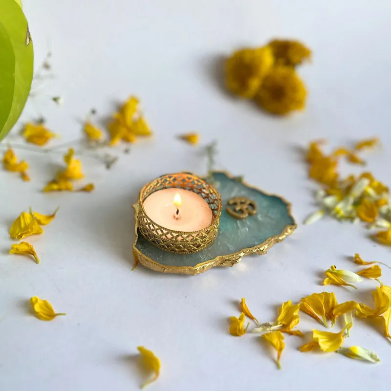 Om Handcrafted Agate Tealight Candle Holder - Green media 3