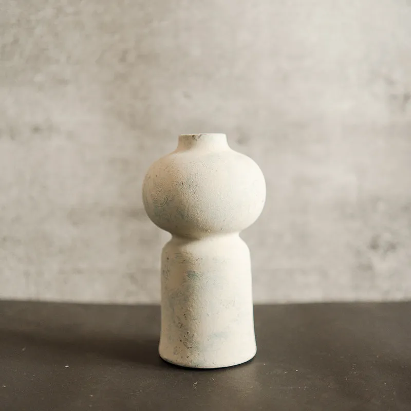 Barebranch Porcelain Vase media 1