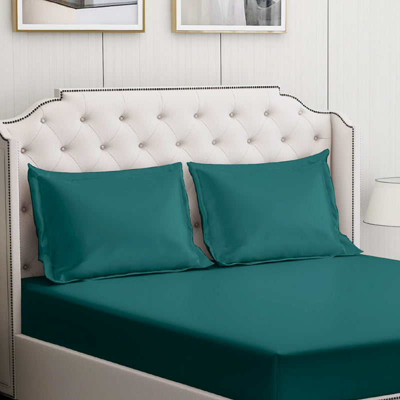 Moonweave Solid Cotton Bedsheet (Emerald Green) - 400 TC media 5