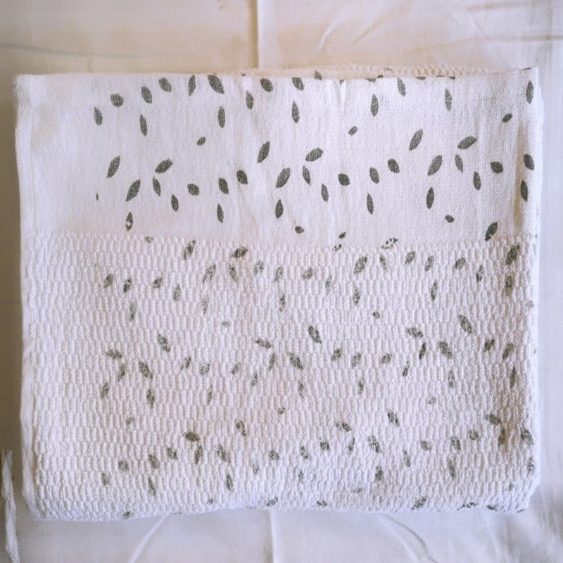 Skyloom Leaf Print Cotton Bath Towels - White media 5