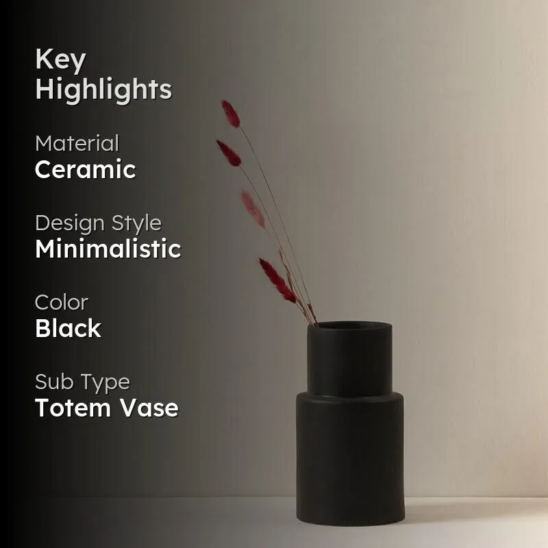 Mika Vase - Black media 2