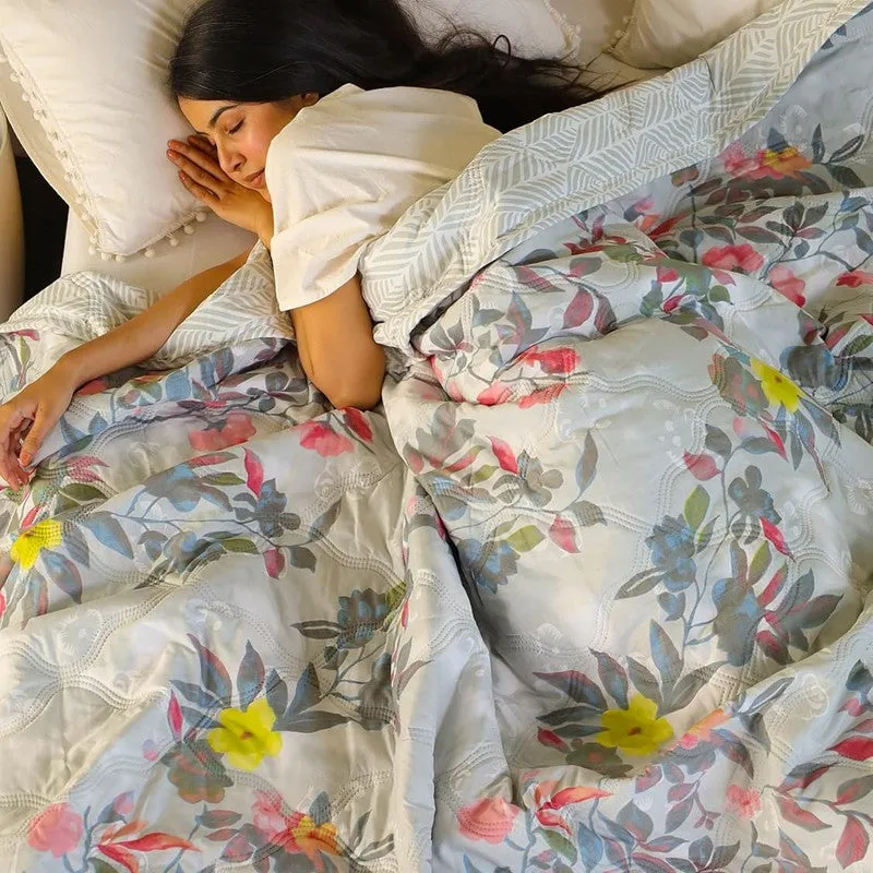 BloomSerene Reversible Comforter - 220 GSM media 6