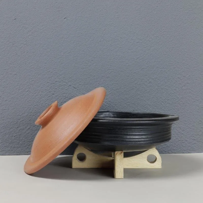 Manawari Clay Pot With Lid Black 3000 mL / 12 Inches media 3
