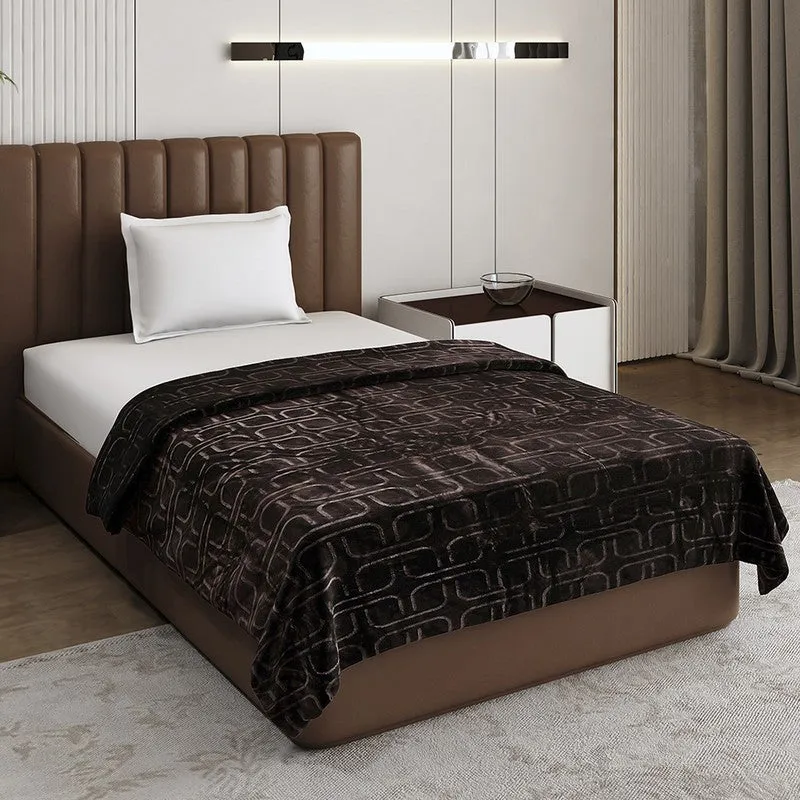 Monte Carlo Warmora Geometric Print Polyester Blanket (Coffee) - 210 GSM media 1