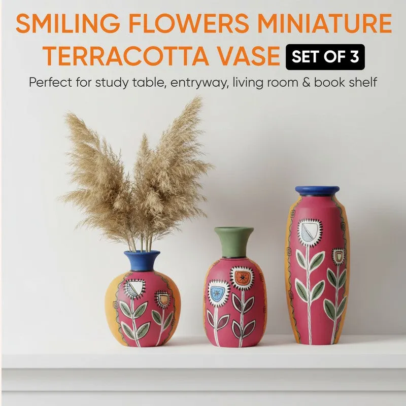 Layan Flora Terracotta Vase - Three Piece Set media 10
