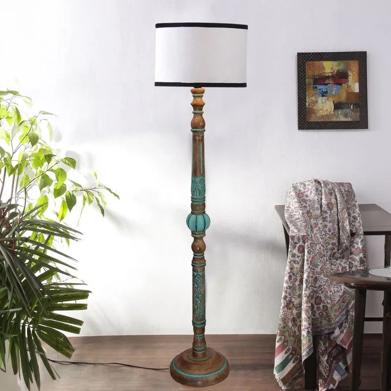 CylindraEdge Luxe Floor Lamp (White) media 2