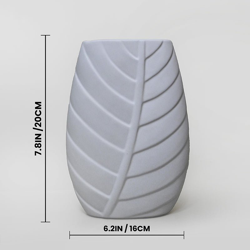 Emira Ceramic Vase - White media 6