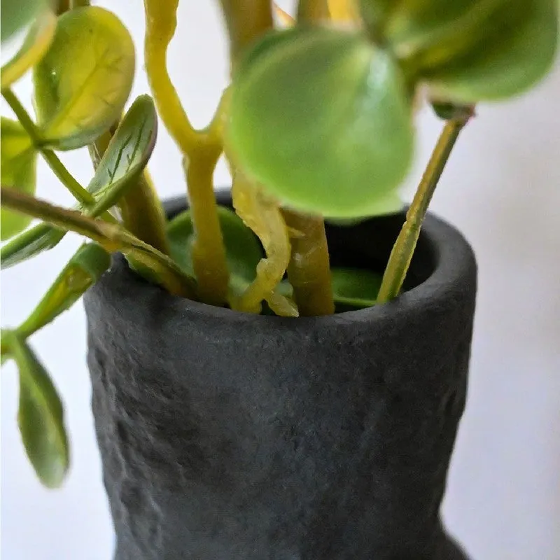 Avenza Sculpted Ceramic Vase - Black media 5
