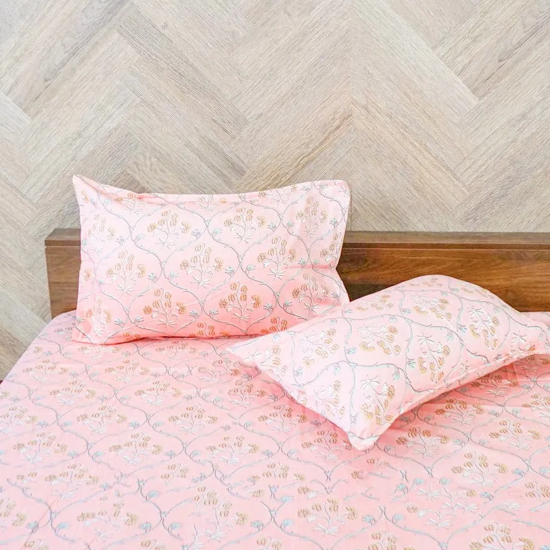 Rajsi Floral Cotton Bedsheet (Pink) - 200 TC media 4