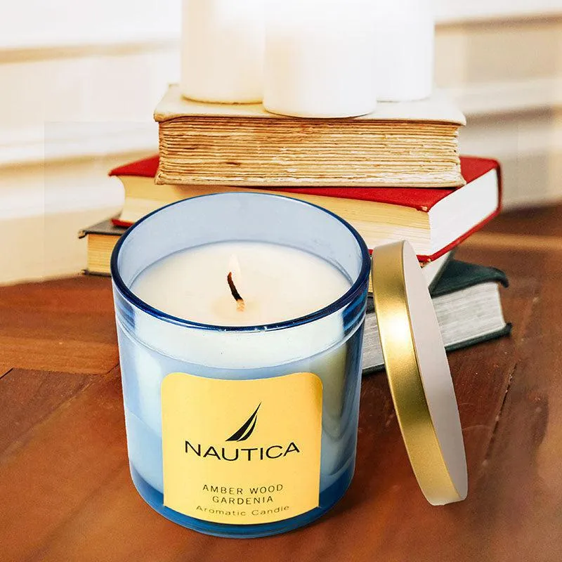 Nautica Mystic Dawn Scented Jar Candle - Amber Wood & Gardenia media 3