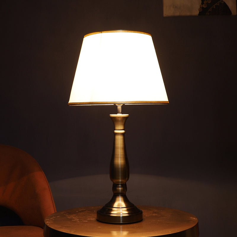 Brix Iron Table Lamp - White,Gold