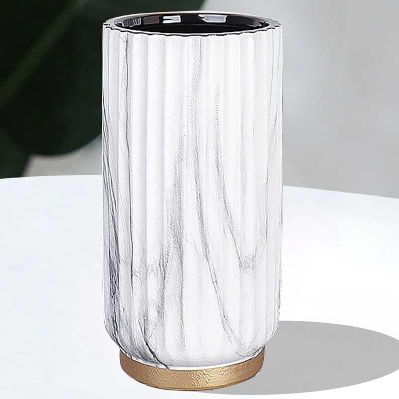 Elegantic Charm Vase