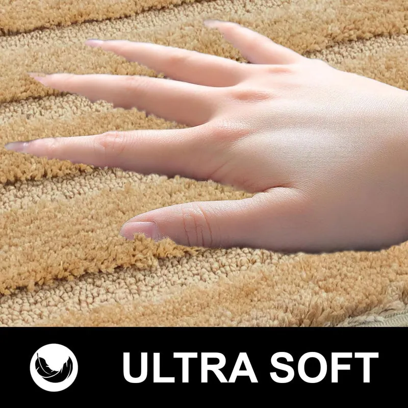 Luxe Classic Bath Mat - Gold media 4