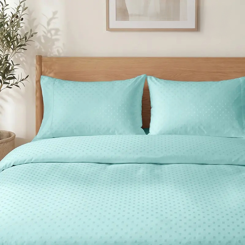 Pale Turquoise
