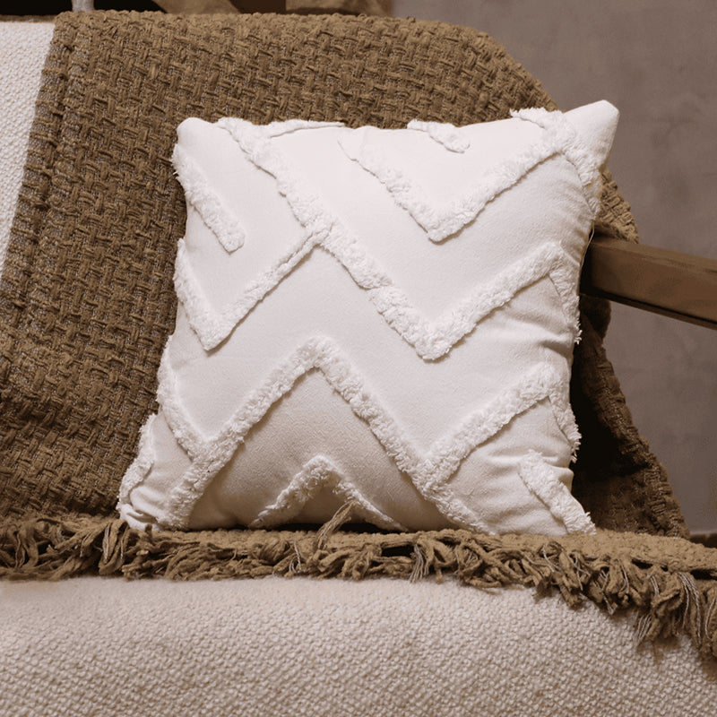 Cushy Peaks Tufted Cushion Cover - Ivory