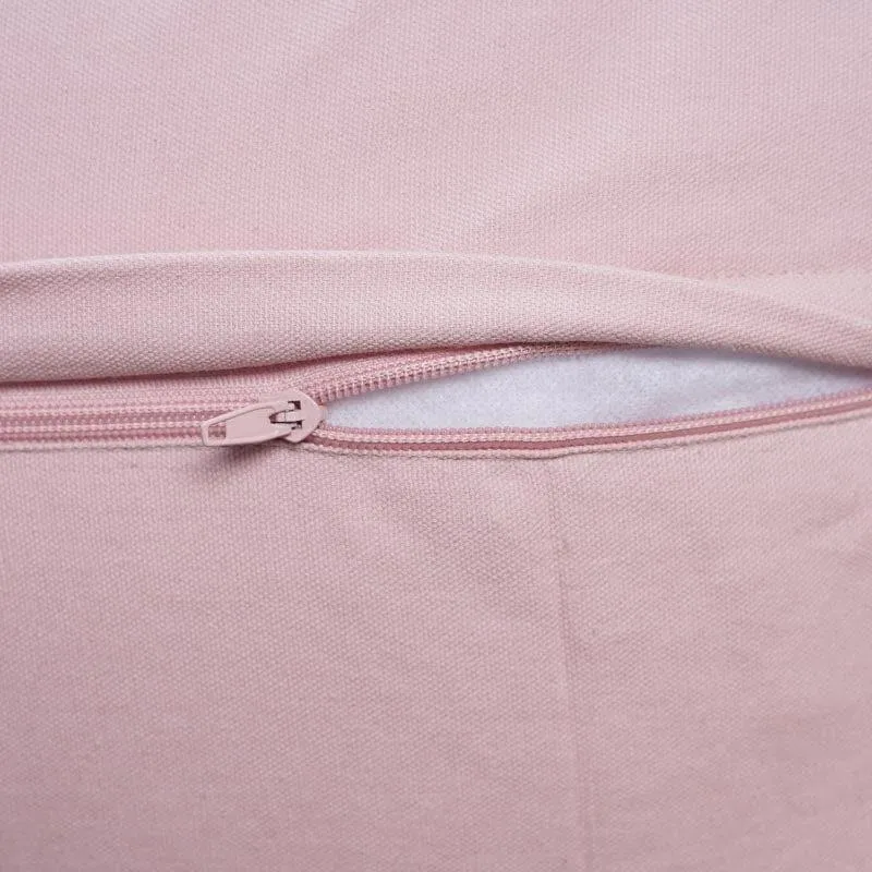 Close-up of the pink zip closure on the cushion cover