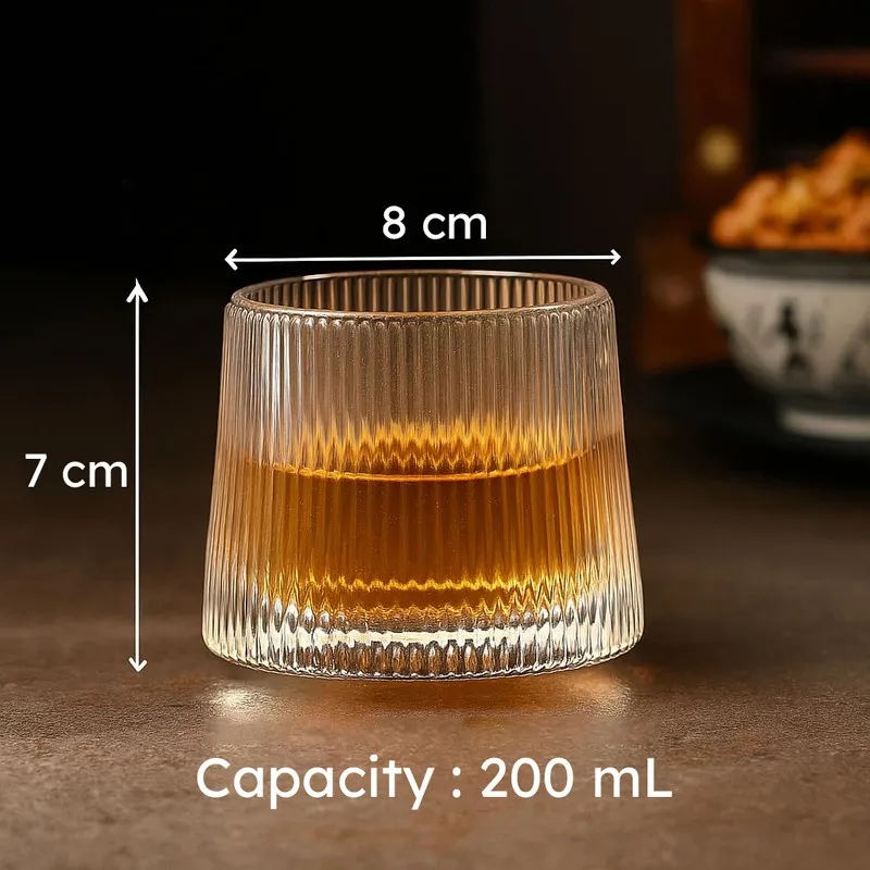 Clear textured glass with amber drink and printed capacity graphic
