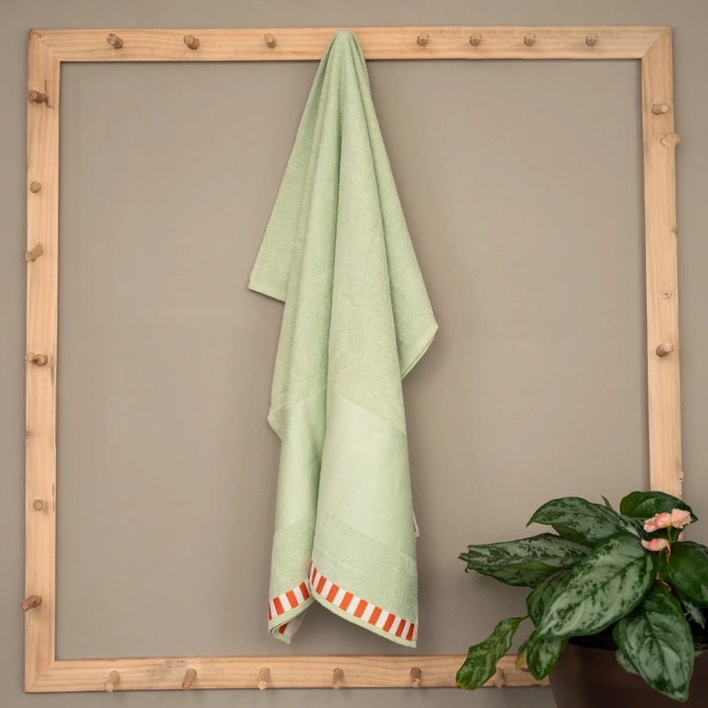 Crimson Bamboo Fibre Blend Bath Towel - Green - 75 x 150 CM