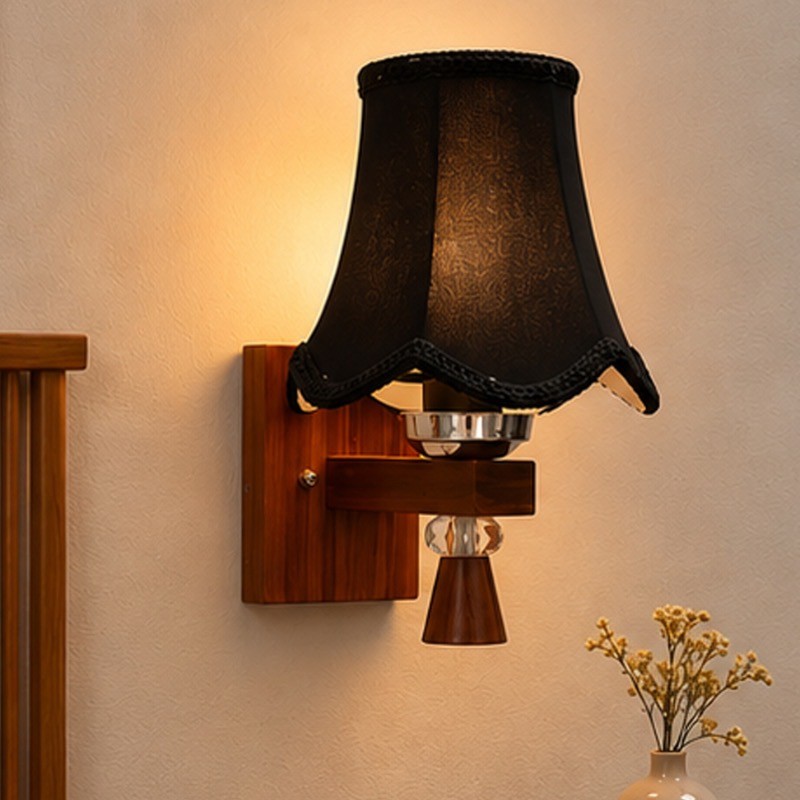 Scallop Shade Cotton Wall Lamp - Black