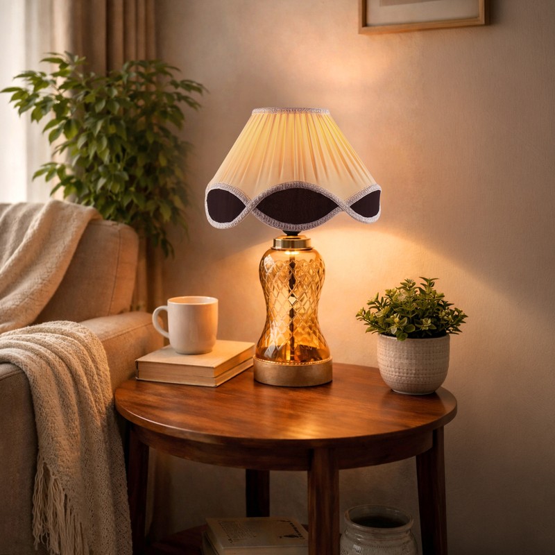 Galloon Wooden Table Lamp - Black
