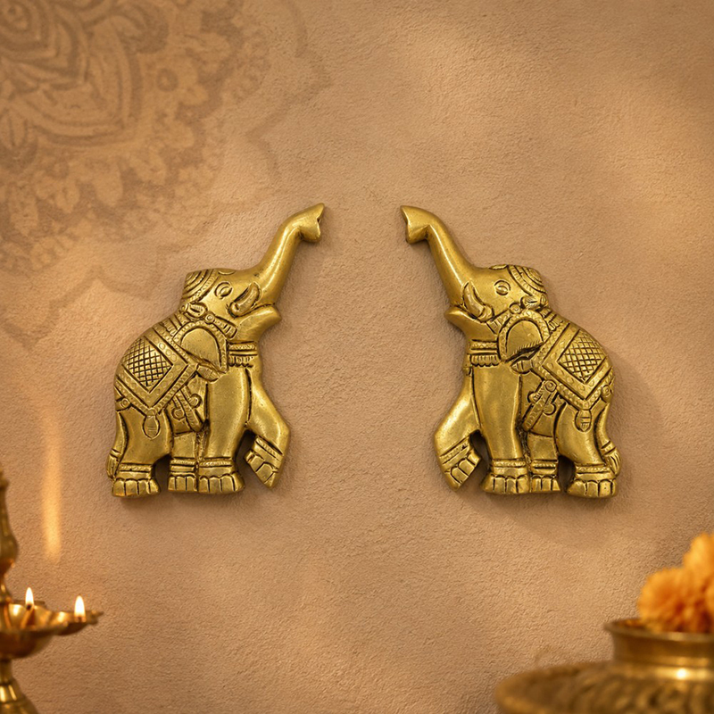 Uptrunk Elephants Brass Wall Accent