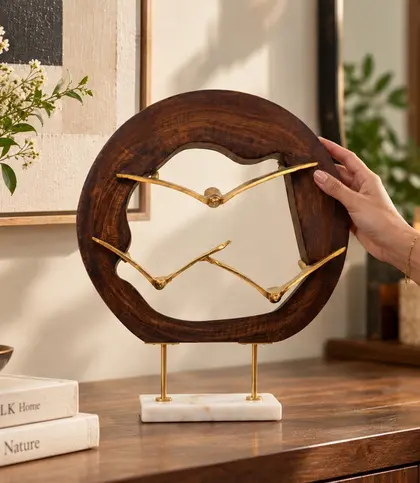 Aluminum · Wood