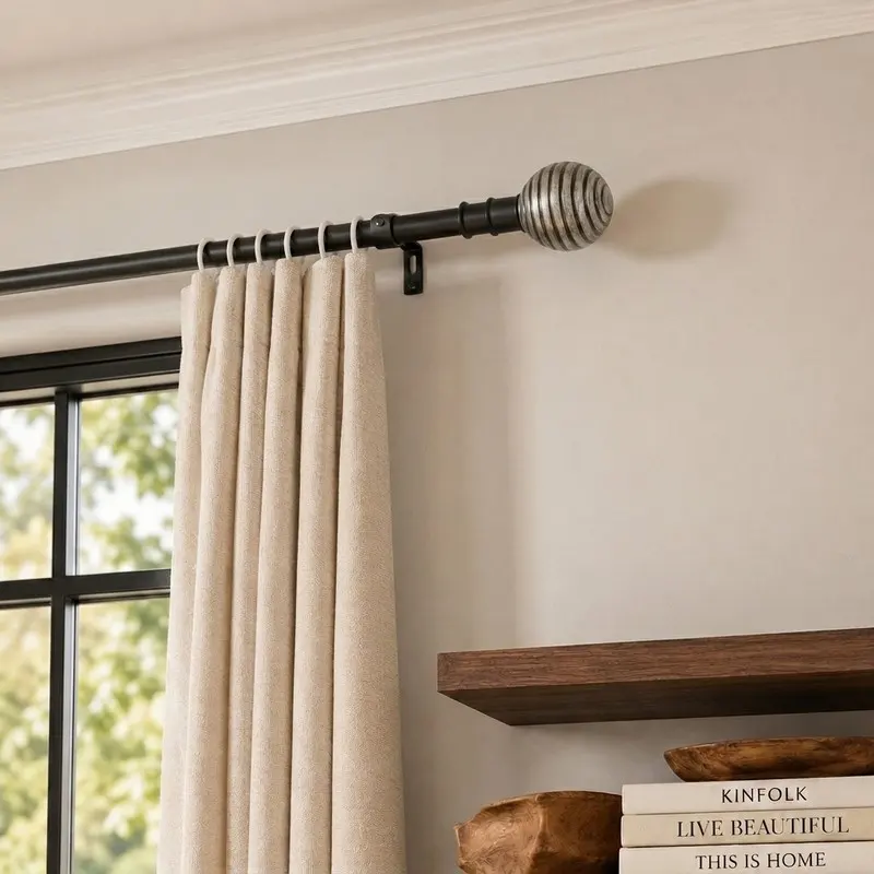 Rodra Extendable Curtain Rod with Engraved Finial & Bracket - Black - M