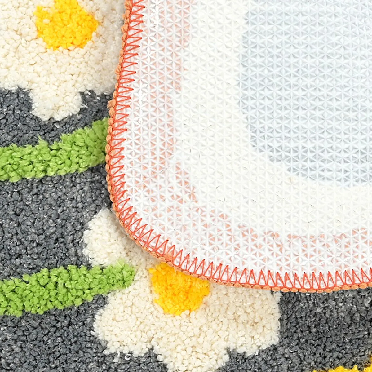 Close-up of the anti-skid backing on the bath mat