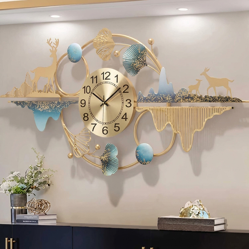 Noir Luxe Metal Analog Wall Clock