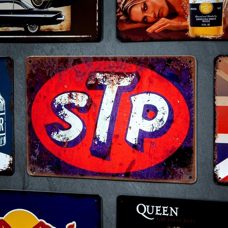 STP Metal Wall Accent