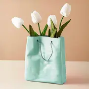 Gifting & Sets category