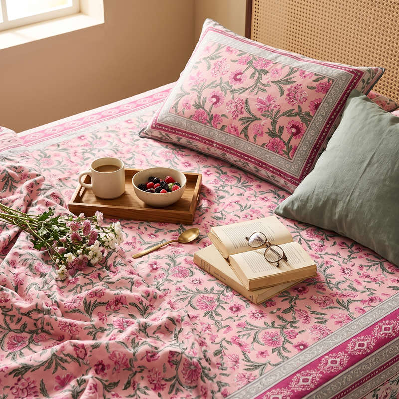 Verdant Leaf Cotton Bedsheet - 186 TC - Queen/Double